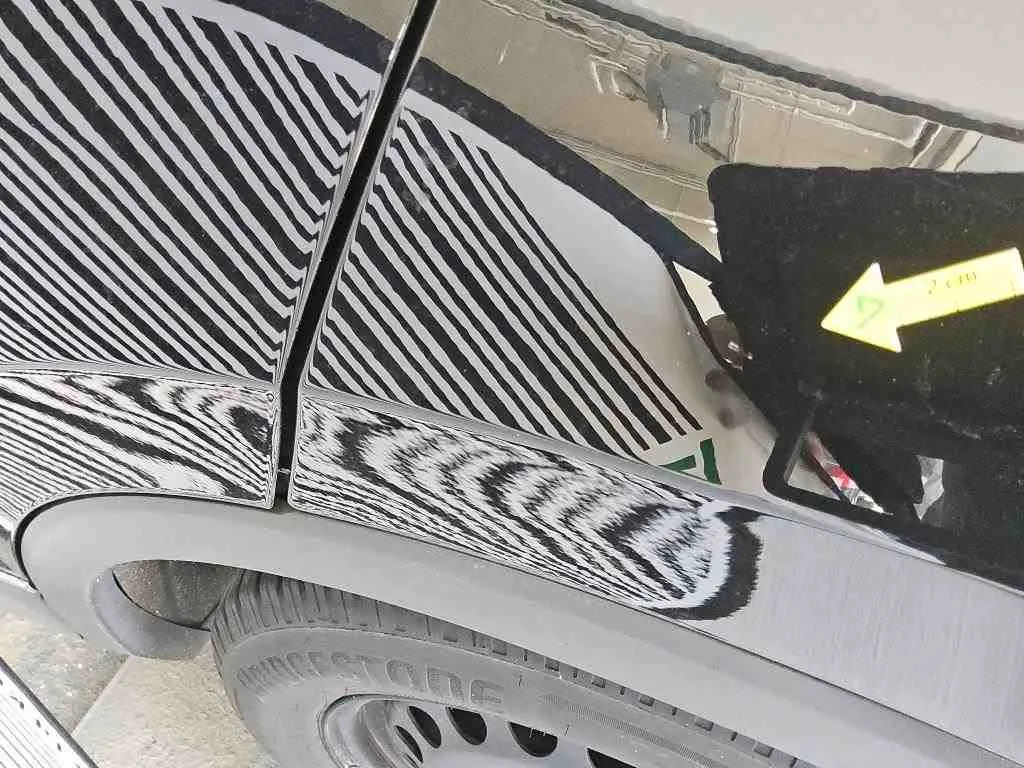 Volkswagen Tiguan — Painel traseiro esquerdo