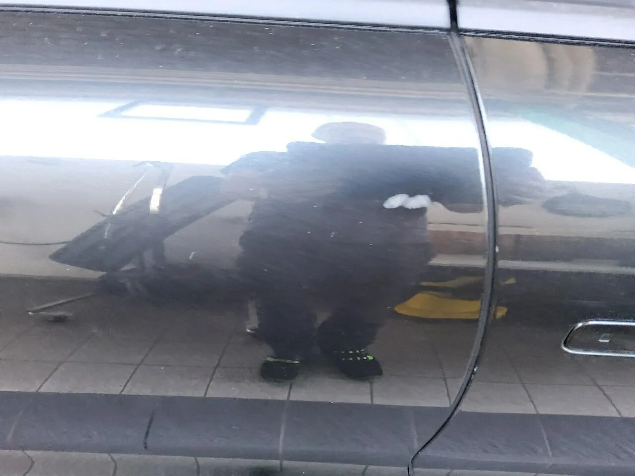 Hyundai Ioniq 6 — Porta traseira direita
