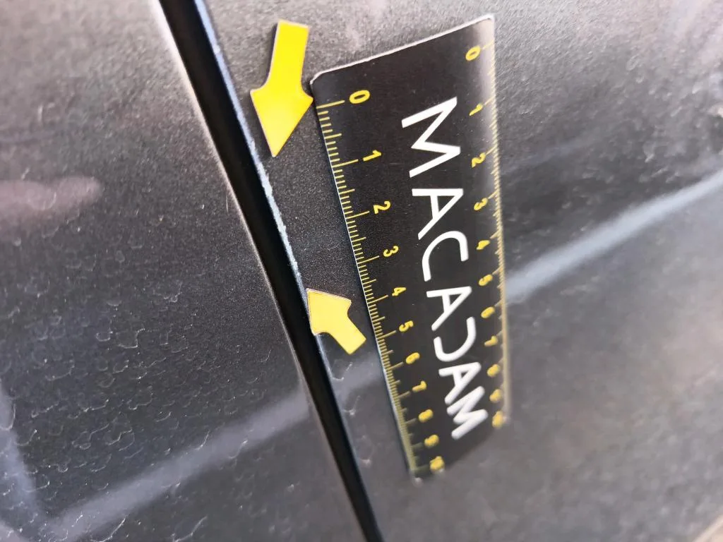 Mercedes-Benz EQA — Porta dianteira direita