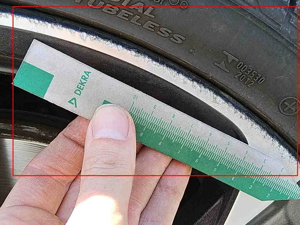 Cupra Leon — Jante em liga leve dianteira direita