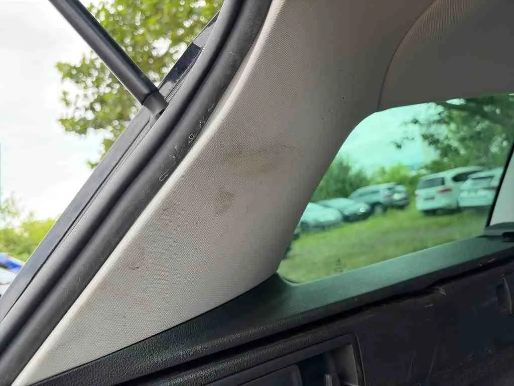 Volkswagen Passat — Tapete da bagageira