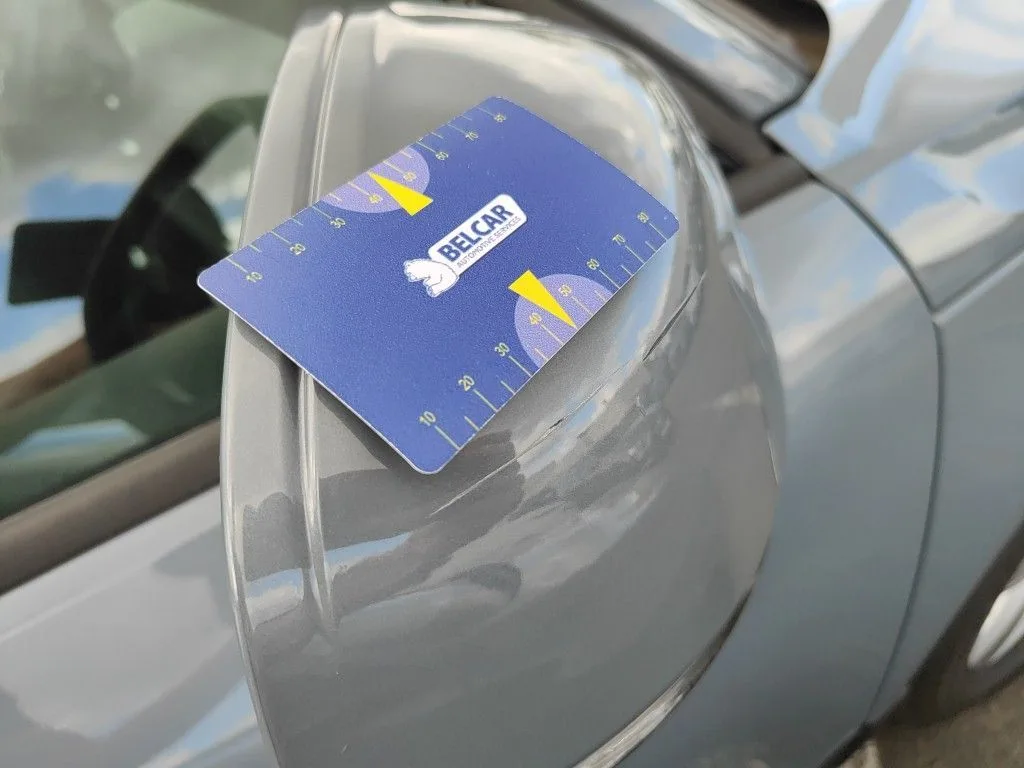 Volvo XC40 — Retrovisor lateral direito