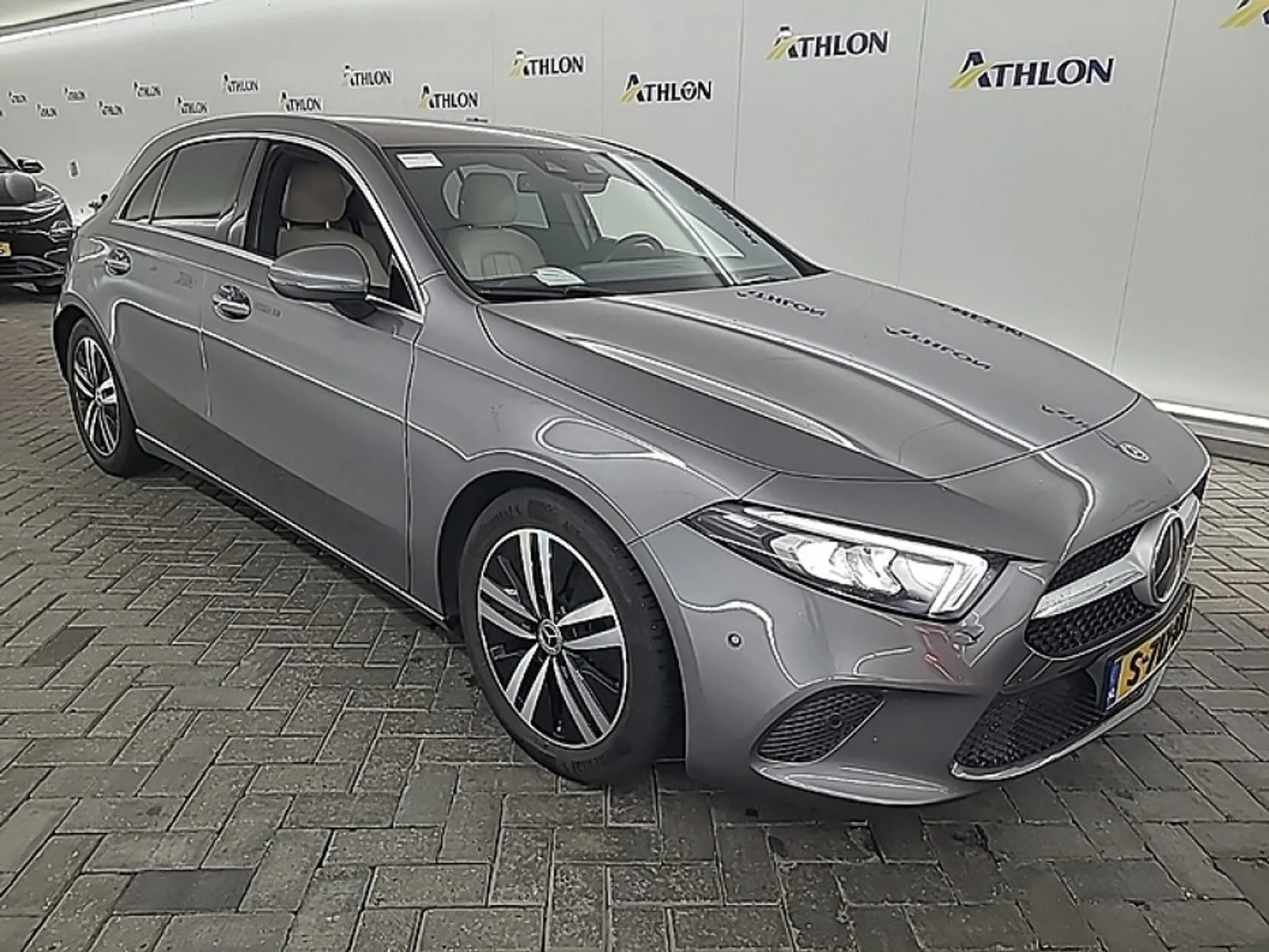 Mercedes-Benz A