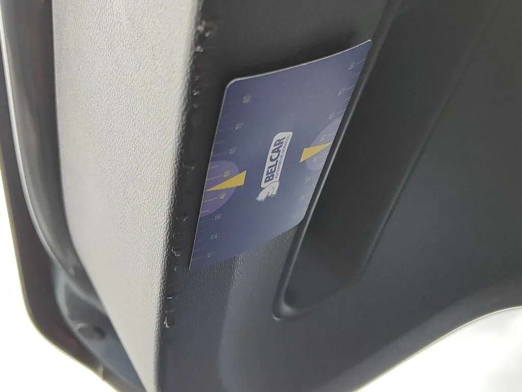 Volvo XC40 — Interior da tampa da bagageira