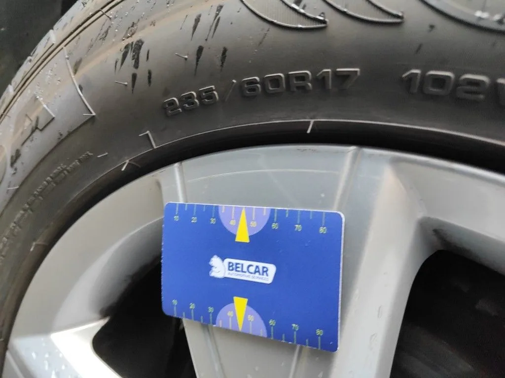 Volvo XC40 — Jante traseira esquerda