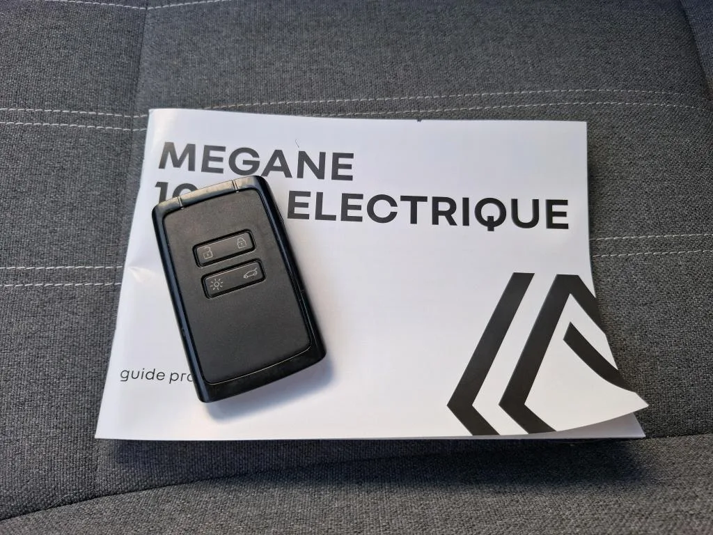 Renault Megane E-Tech — Chave de ignição