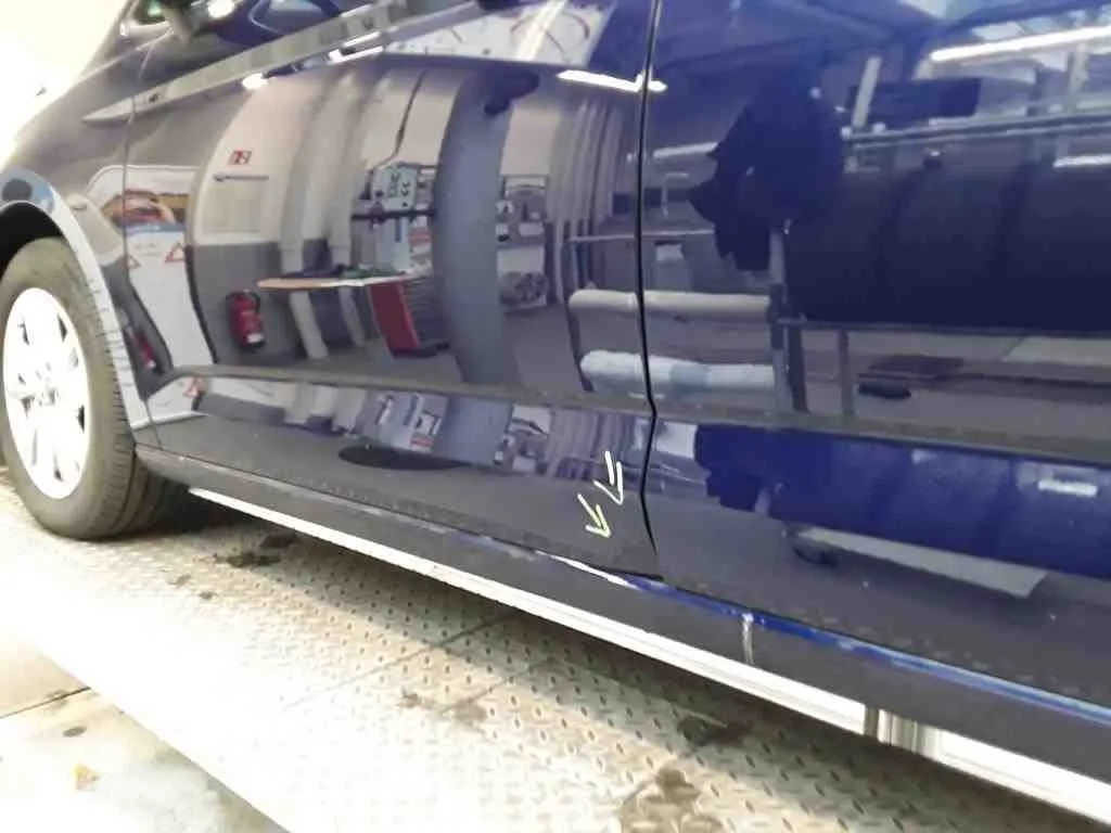 Volkswagen Touran — Porta dianteira esquerda