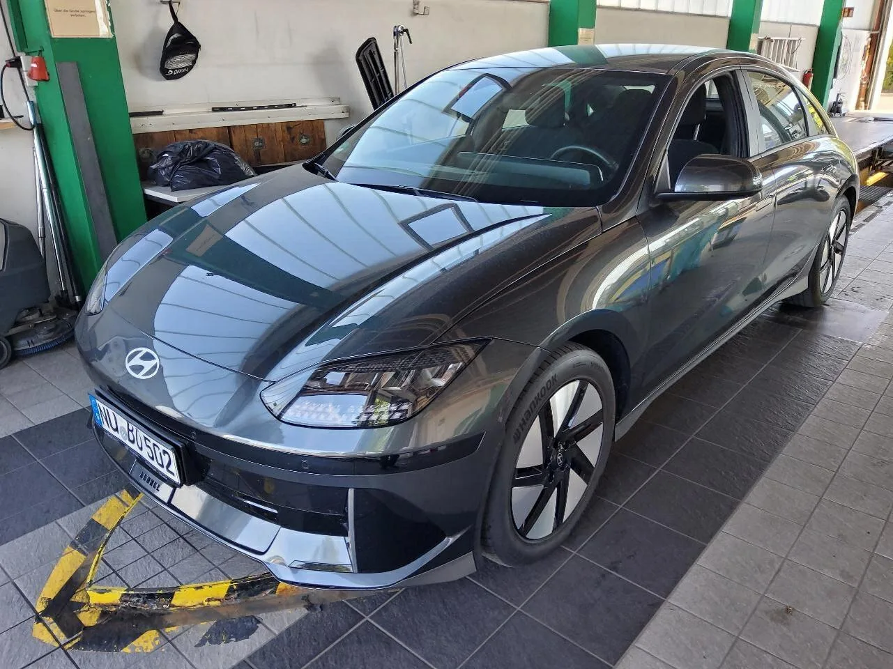 Hyundai Ioniq 6