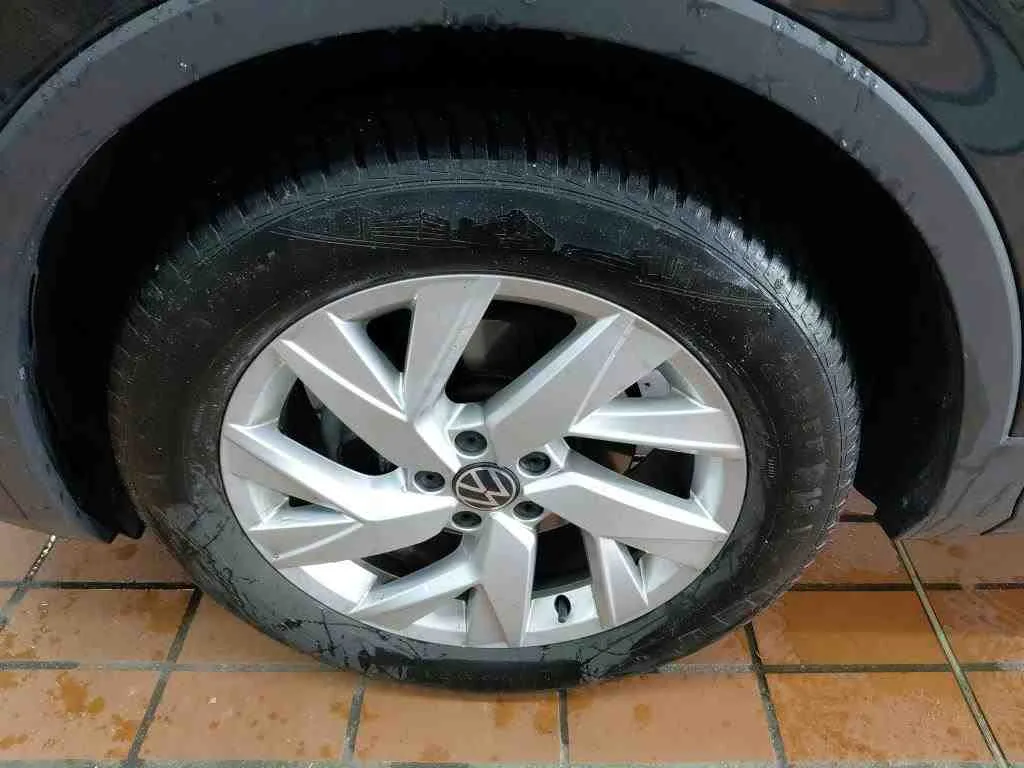 Volkswagen Tiguan — Pneus