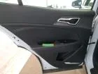 Kia Sportage — Guarnição da porta traseira esquerda
