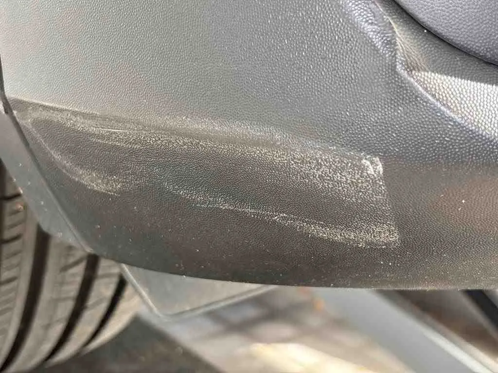 Volkswagen Tiguan — Guarnição do para-choques dianteiro
