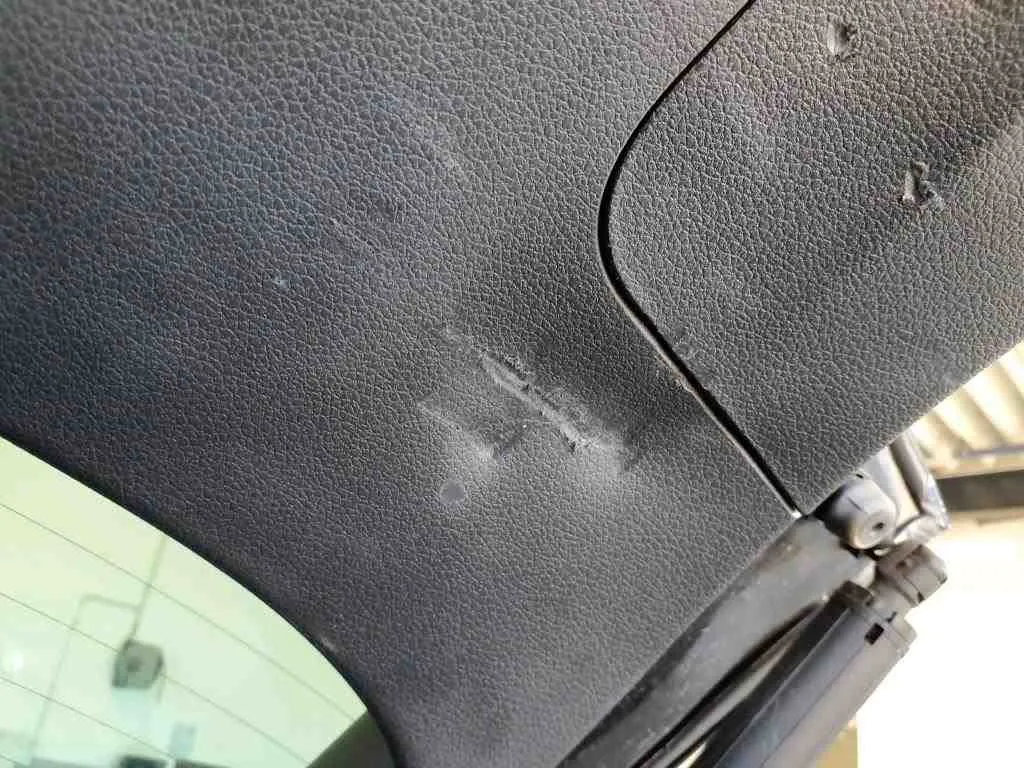 Volkswagen Passat — Guarnição da tampa traseira
