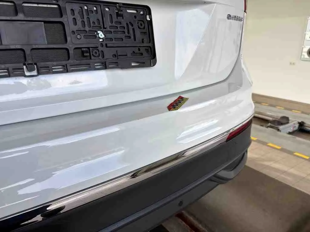 Volkswagen Tiguan — Proteção da soleira da bagageira