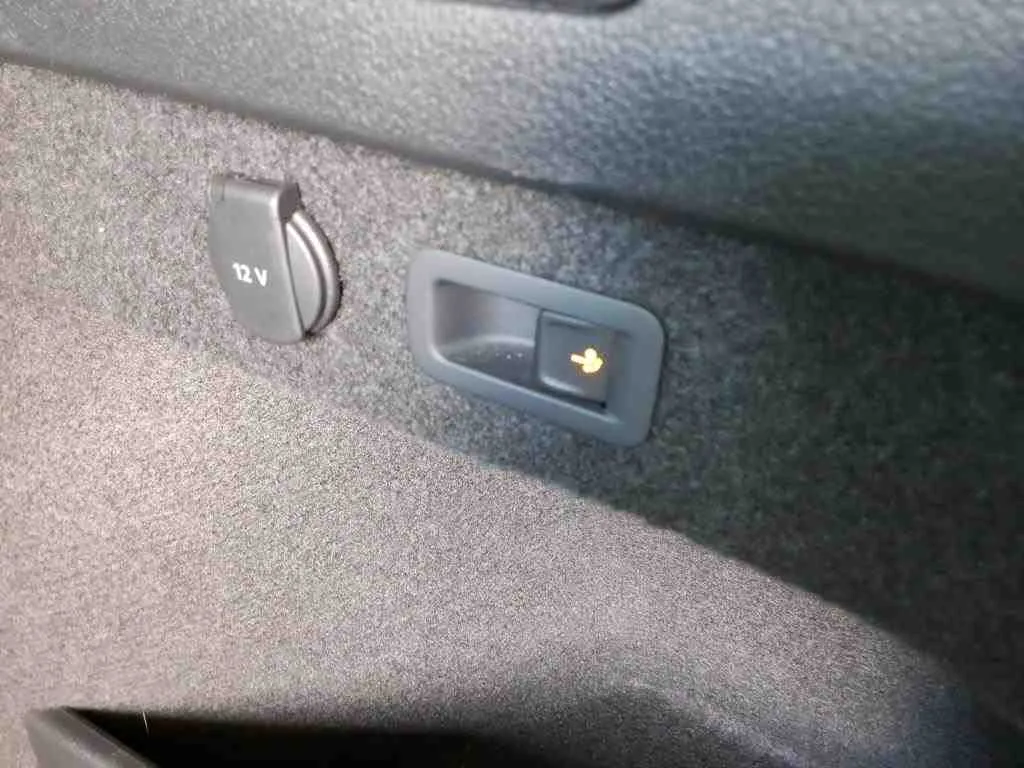 Volkswagen Passat — Gancho de reboque