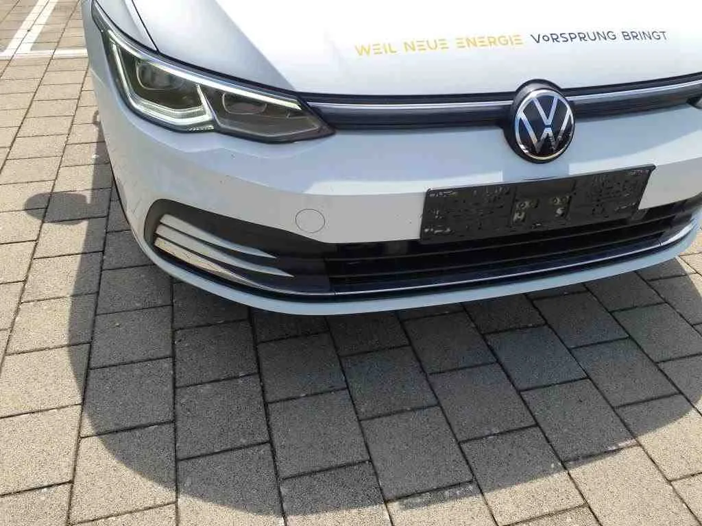 Volkswagen Golf — Para-choques dianteiro