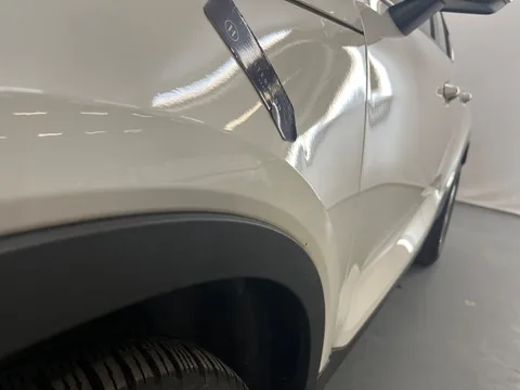 Volvo XC40 — Frente esquerda