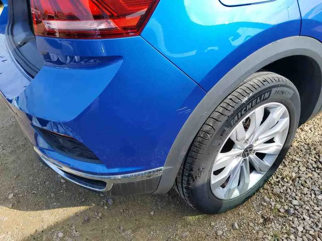 Volkswagen T-ROC — Canto do para-choques traseiro direito