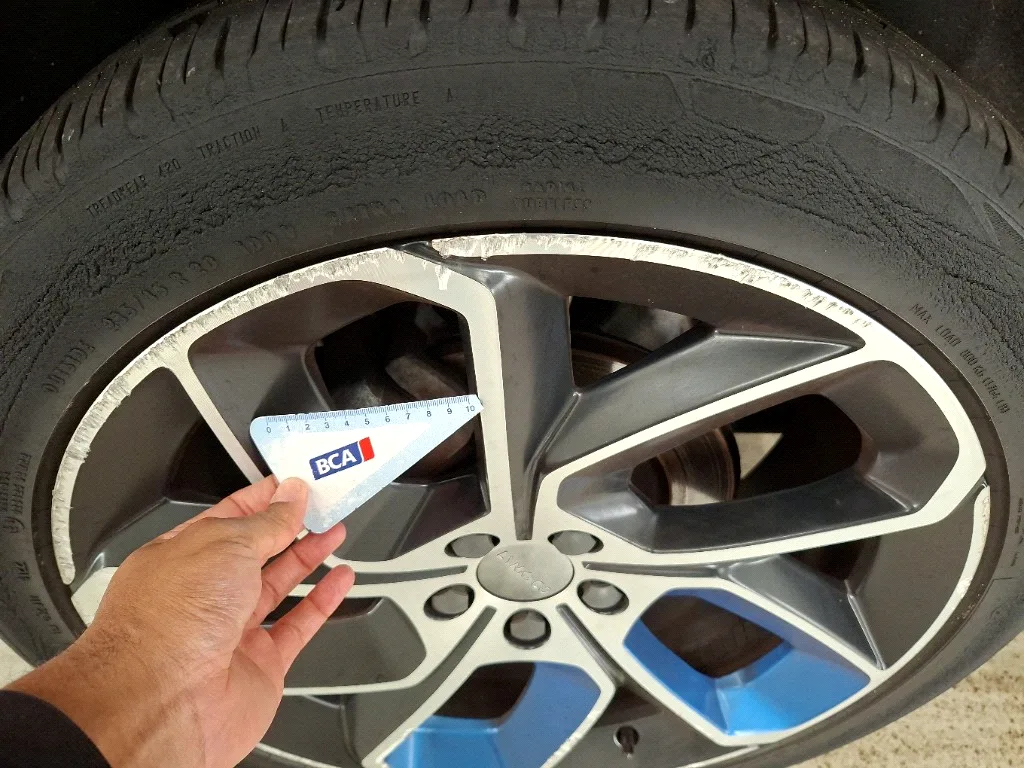 Lynk&Co 01 — Jante traseira direita