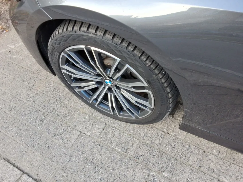 BMW 3 Series — Jante dianteira esquerda
