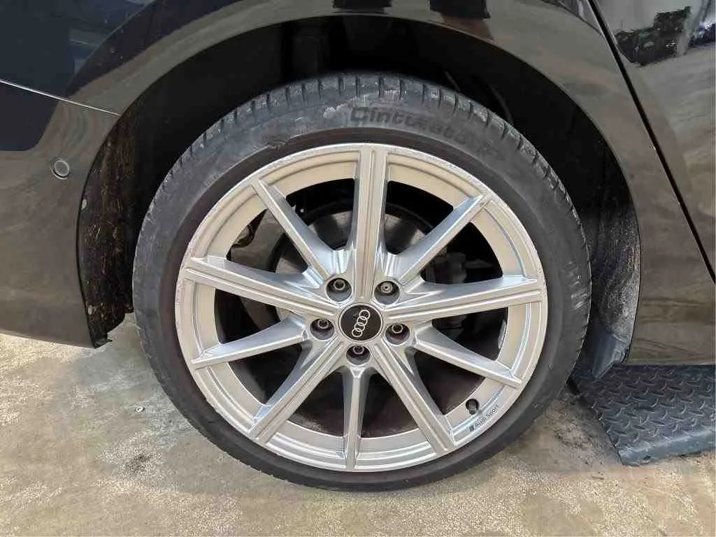 Audi A3 — Jante traseira direita
