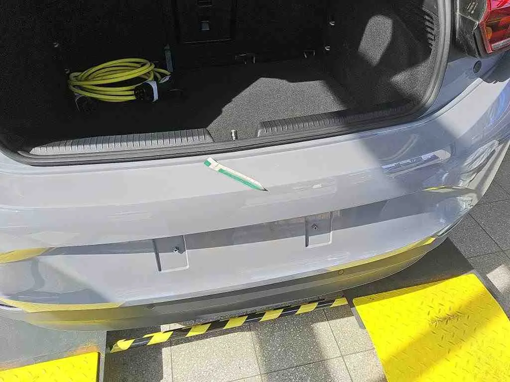 Volkswagen ID.3 — Para-choques traseiro