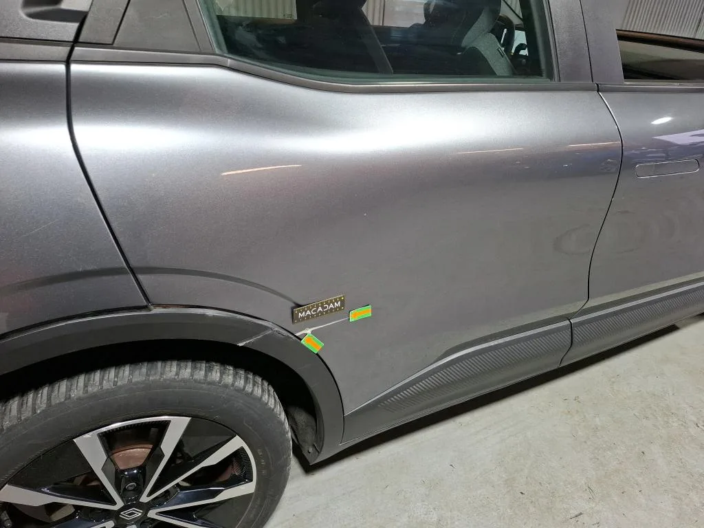 Renault Megane E-Tech — Porta traseira direita