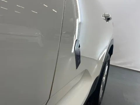 Volvo XC40 — Porta traseira esquerda