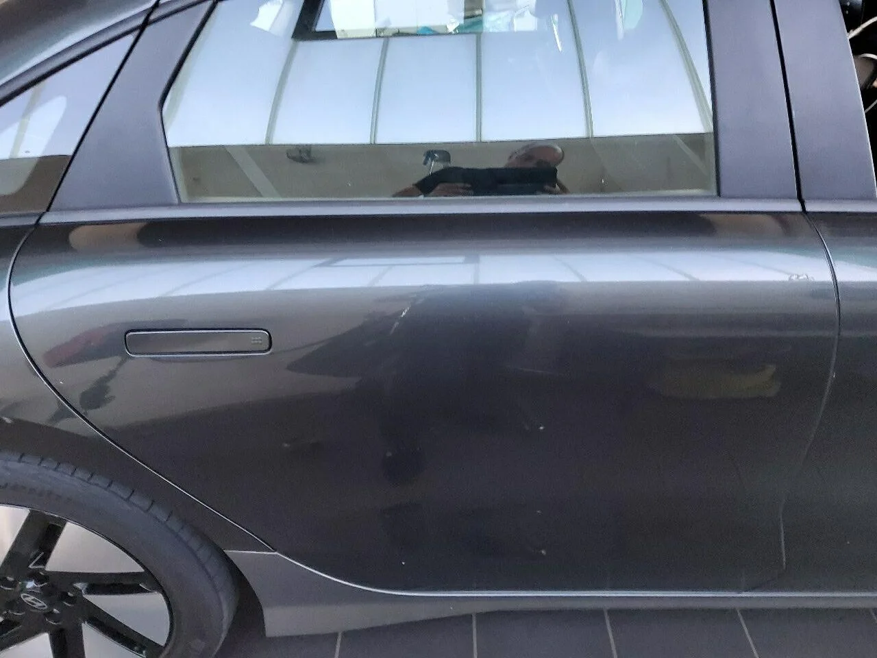 Hyundai Ioniq 6 — Porta traseira direita