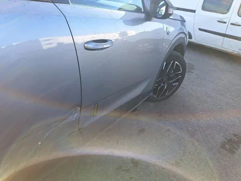 Peugeot 3008 — Porta dianteira direita