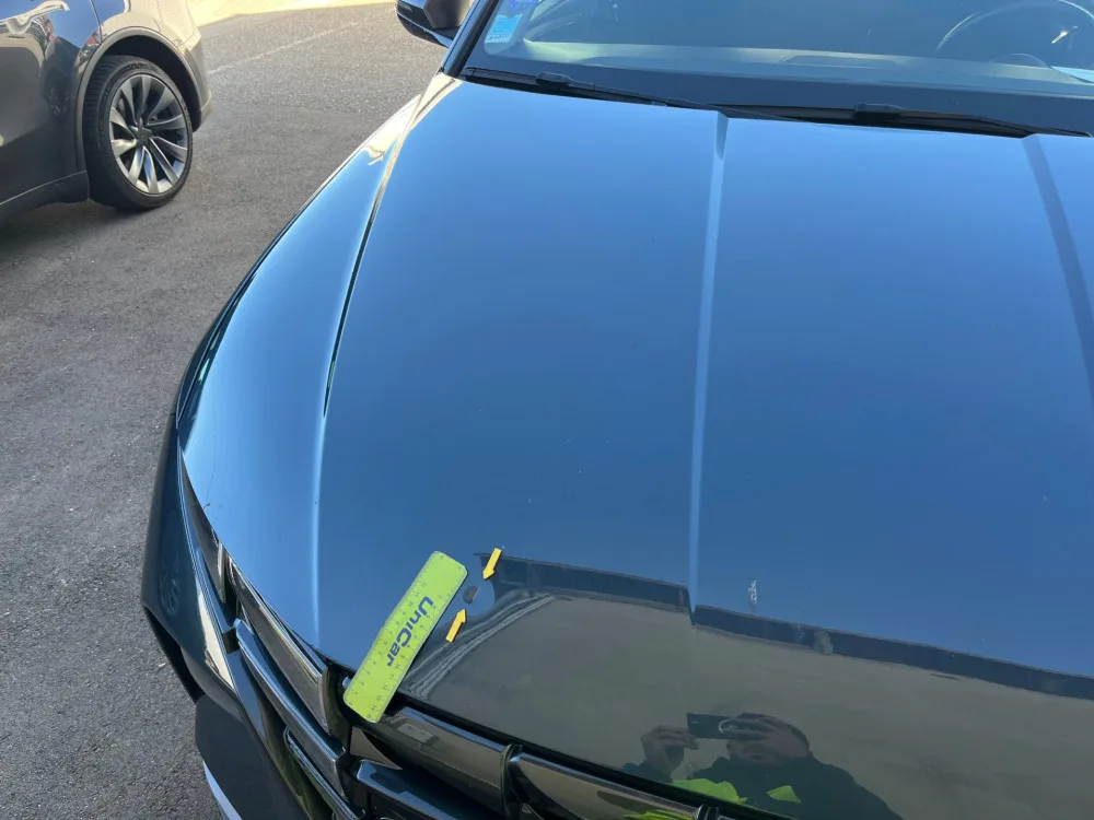 Hyundai Tucson — Capot