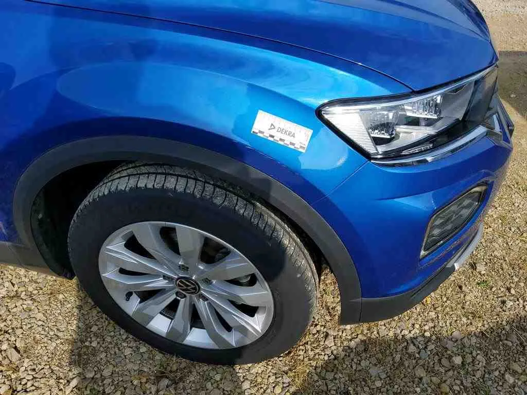 Volkswagen T-ROC — Guarda-lamas dianteiro direito