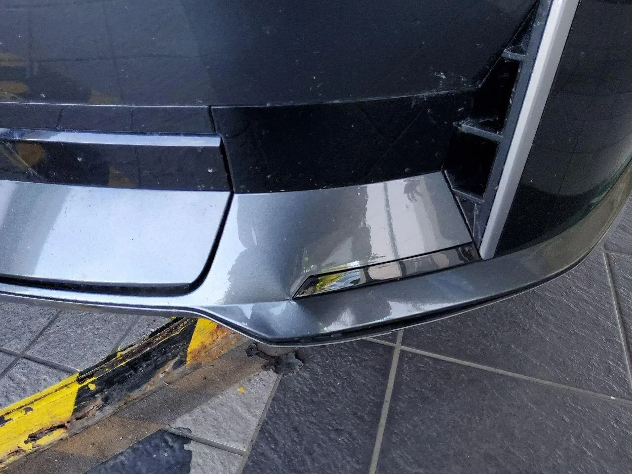 Hyundai Ioniq 6 — Para-choques dianteiro