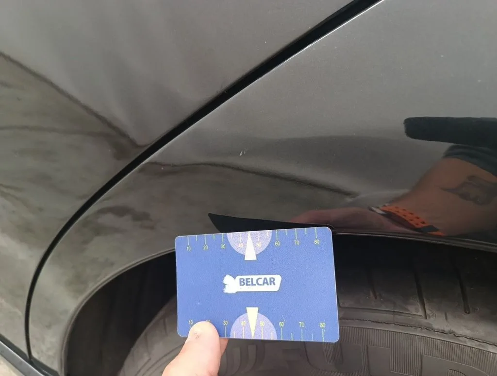 Mercedes-Benz A — Guarda-lamas traseiro esquerdo