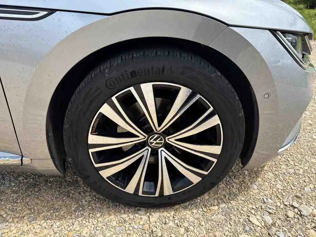 Volkswagen Arteon — Jante de liga leve dianteira direita (polida)