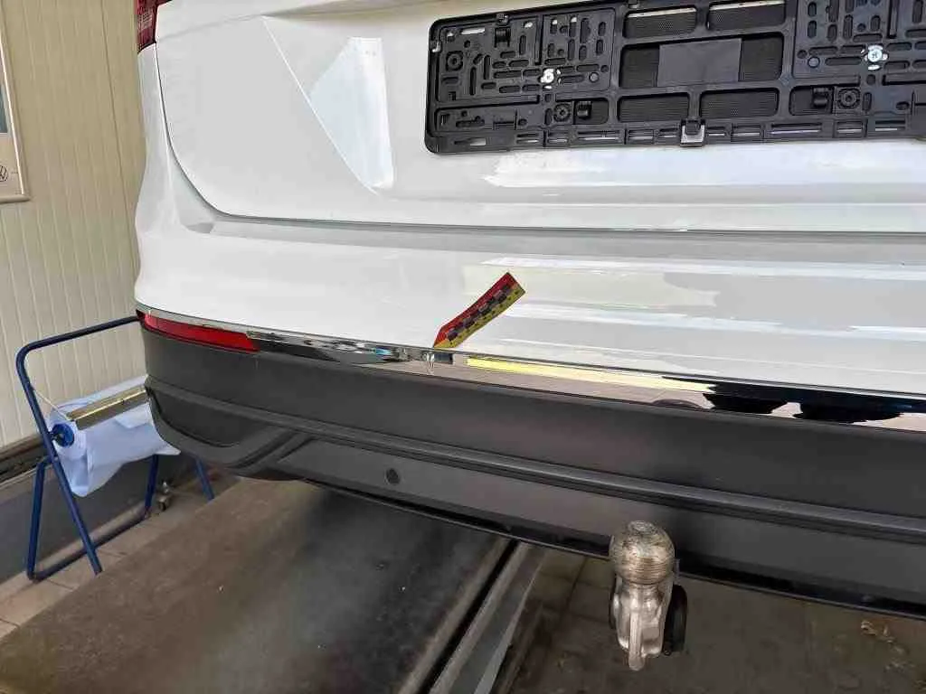 Volkswagen Tiguan — Moldura do para-choques traseiro