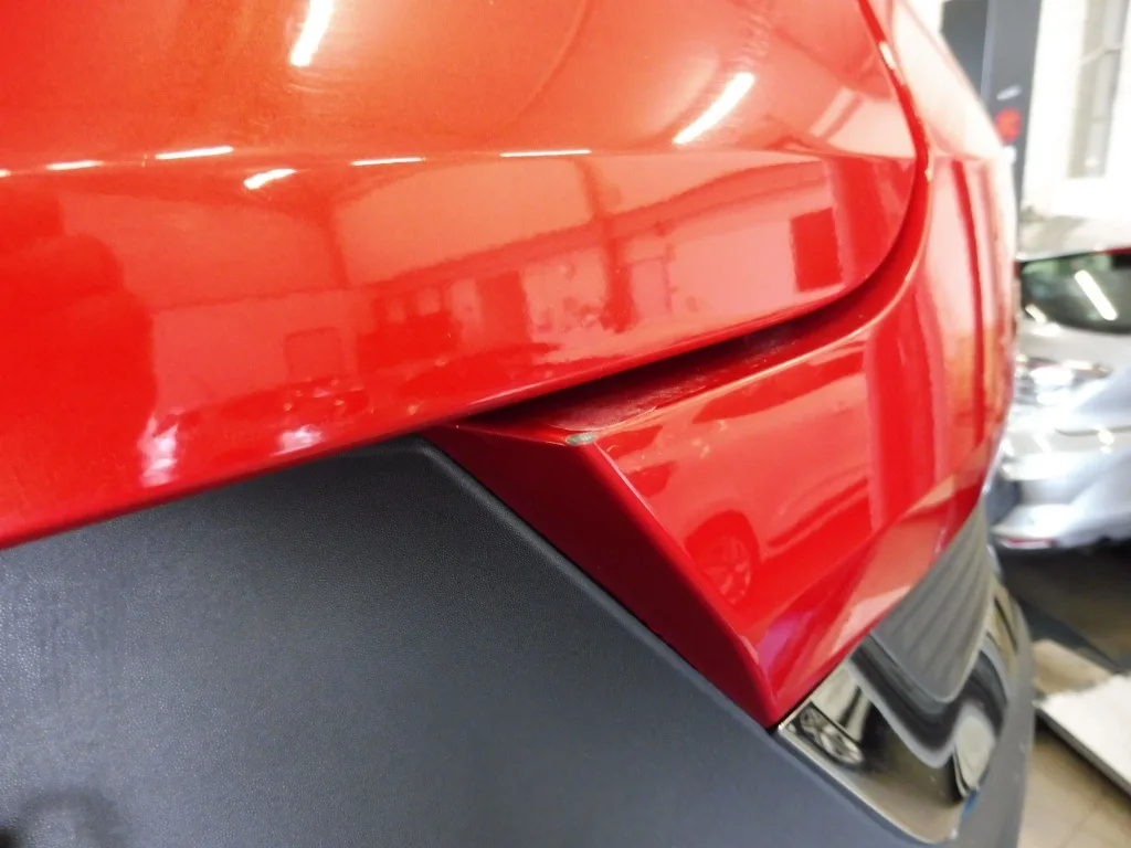 Renault Captur — Para-choques traseiro, canto