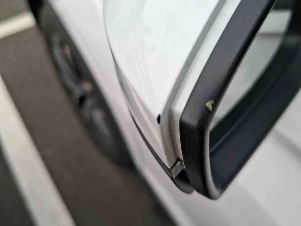 Volkswagen Tiguan — Retrovisor exterior esquerdo