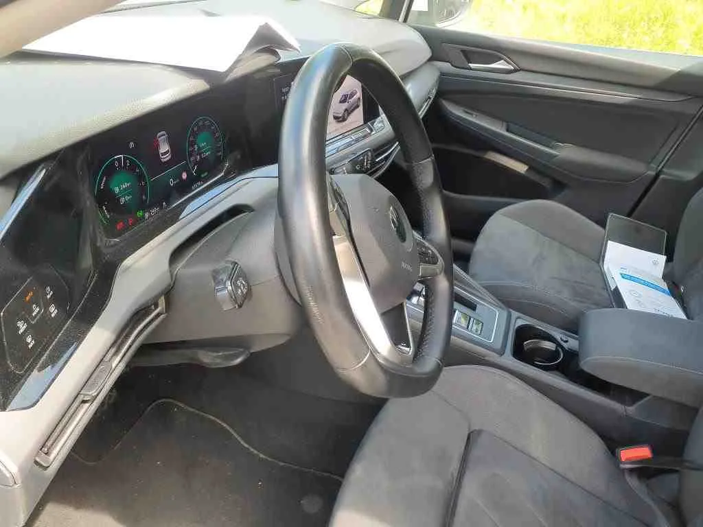 Volkswagen Golf — Volante
