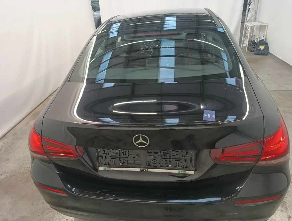 Mercedes-Benz A — Tampa traseira