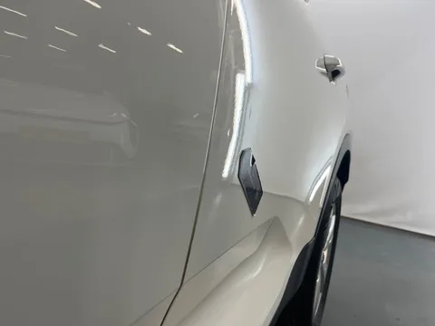 Volvo XC40 — Porta traseira esquerda
