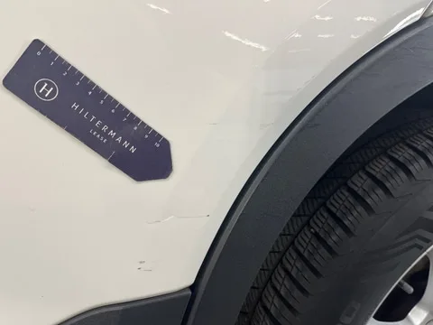 Volvo XC40 — Porta traseira esquerda