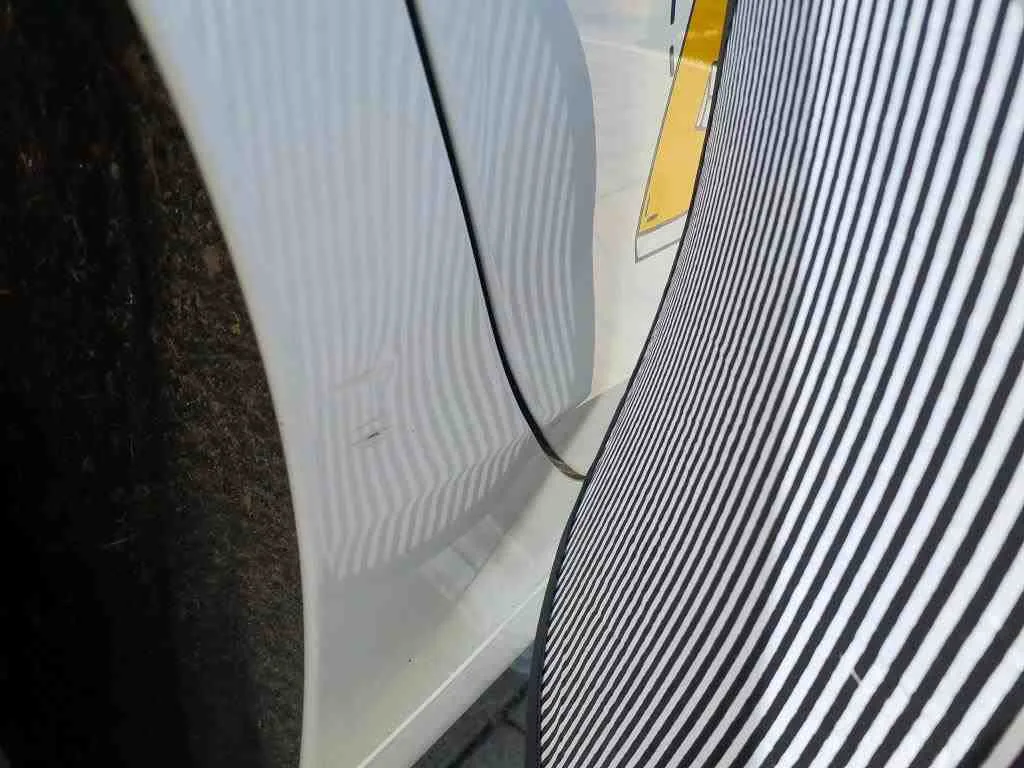 Volkswagen Golf — Painel traseiro direito