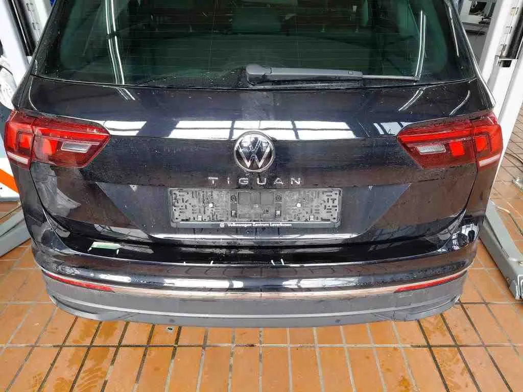 Volkswagen Tiguan — Para-choques traseiro