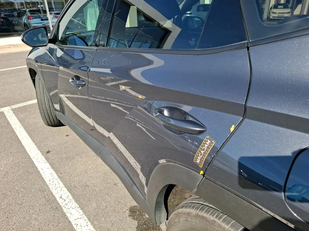 Hyundai Tucson — Porta traseira esquerda