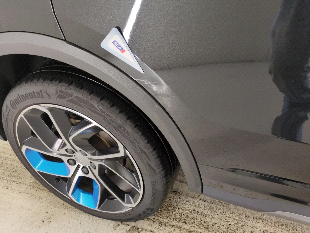 Lynk&Co 01 — Porta traseira direita