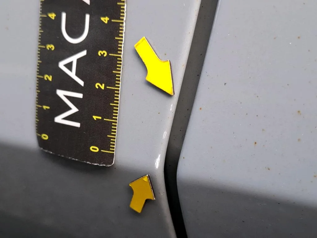 Renault Megane E-Tech — Porta dianteira esquerda
