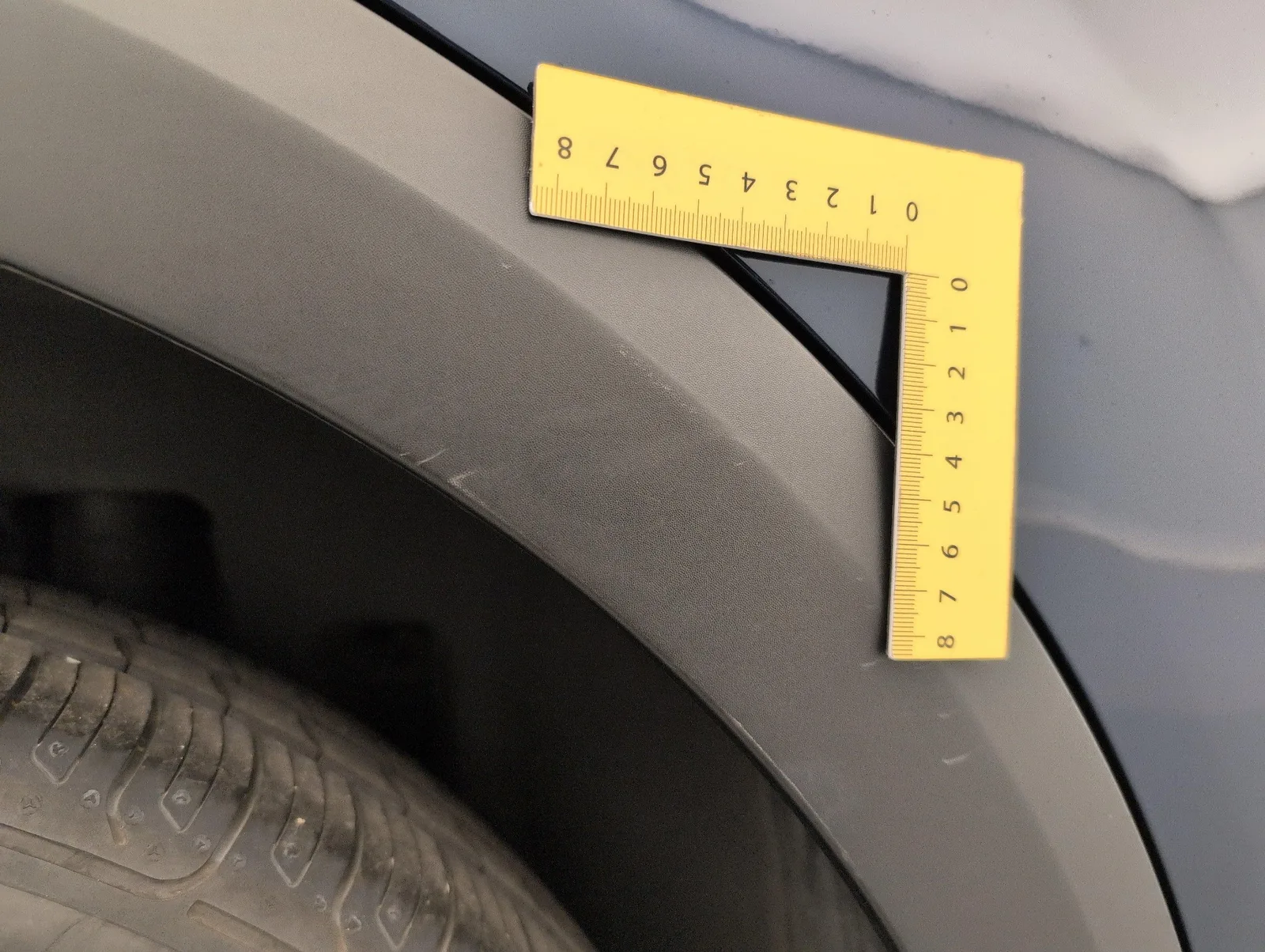 Citroën C4 — Guarda-lamas traseiro