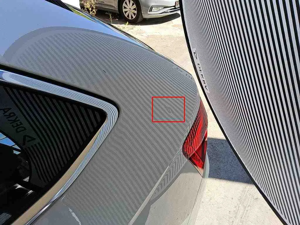 Skoda Superb — Painel traseiro esquerdo
