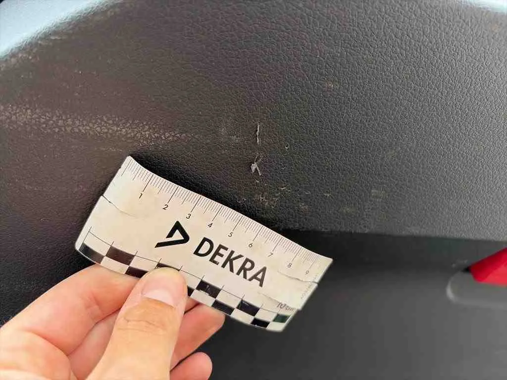Volkswagen Passat — Guarnição da tampa traseira