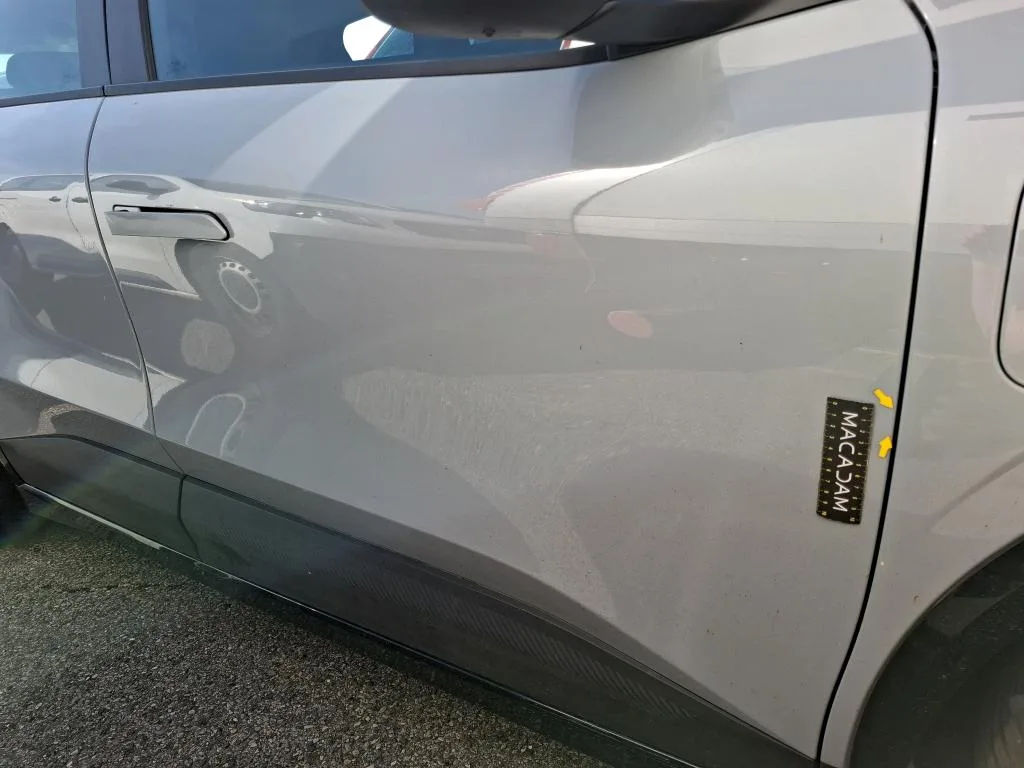 Renault Megane E-Tech — Porta dianteira direita